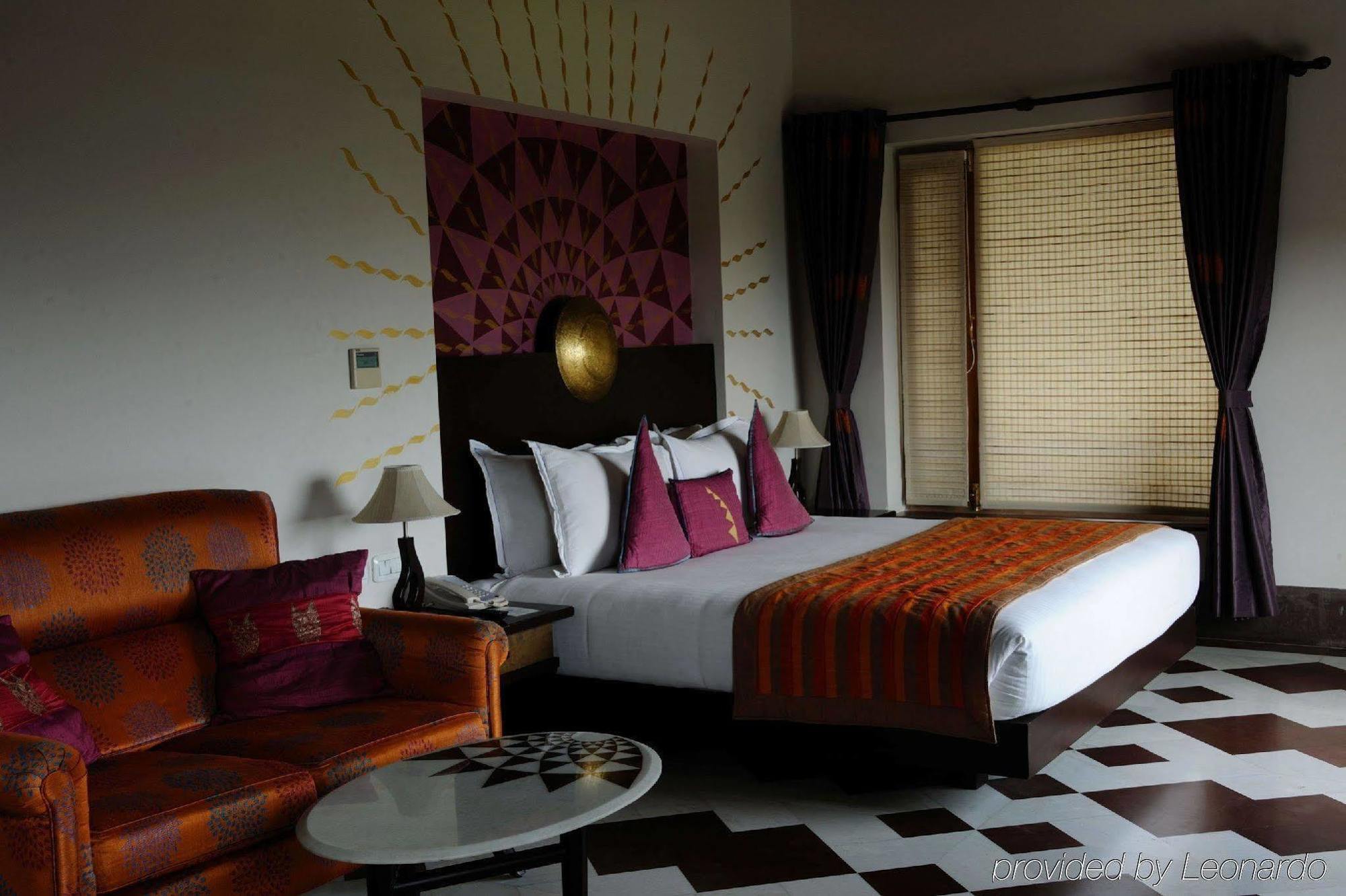 Ramada Udaipur Resort & Spa Room photo